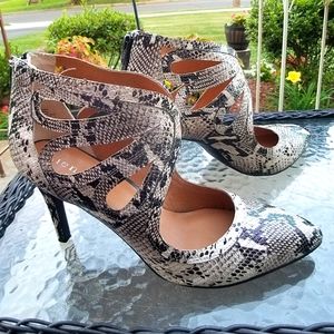 Anthropologie Lien Do heels